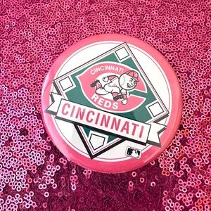 ⚾️VINTAGE Cincinnati Reds Baseball MLB Team Collector’s Pin